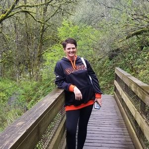 Meet your Posher, Lorinda